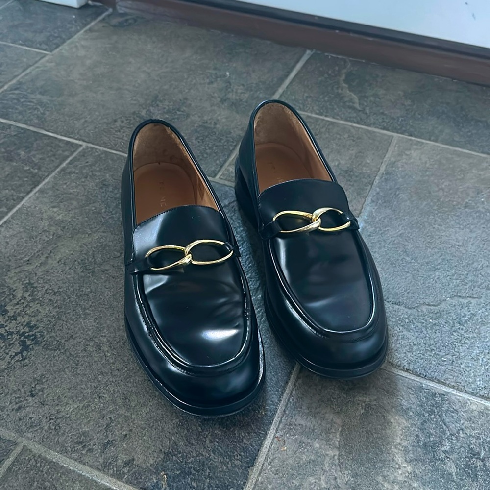 Frame Le Ayanna embellished leather loafers, 38